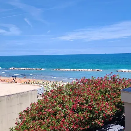 Sea View - Il Lupo Affitta Διαμέρισμα Gabicce Mare